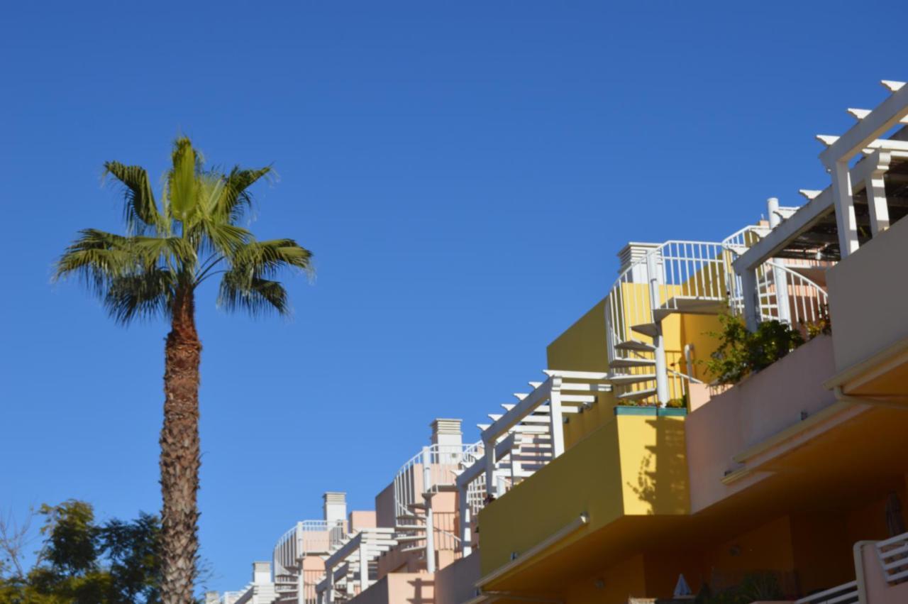 Apartamentos Cabanas Golf タヴィラ エクステリア 写真