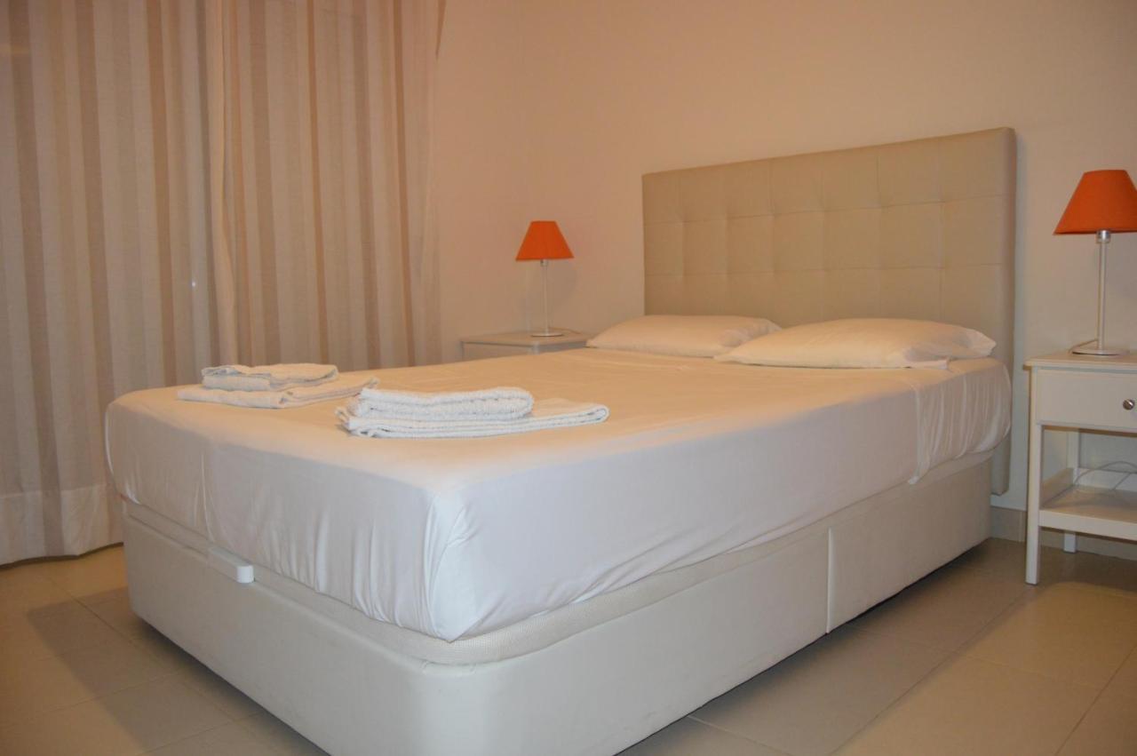 Apartamentos Cabanas Golf タヴィラ エクステリア 写真